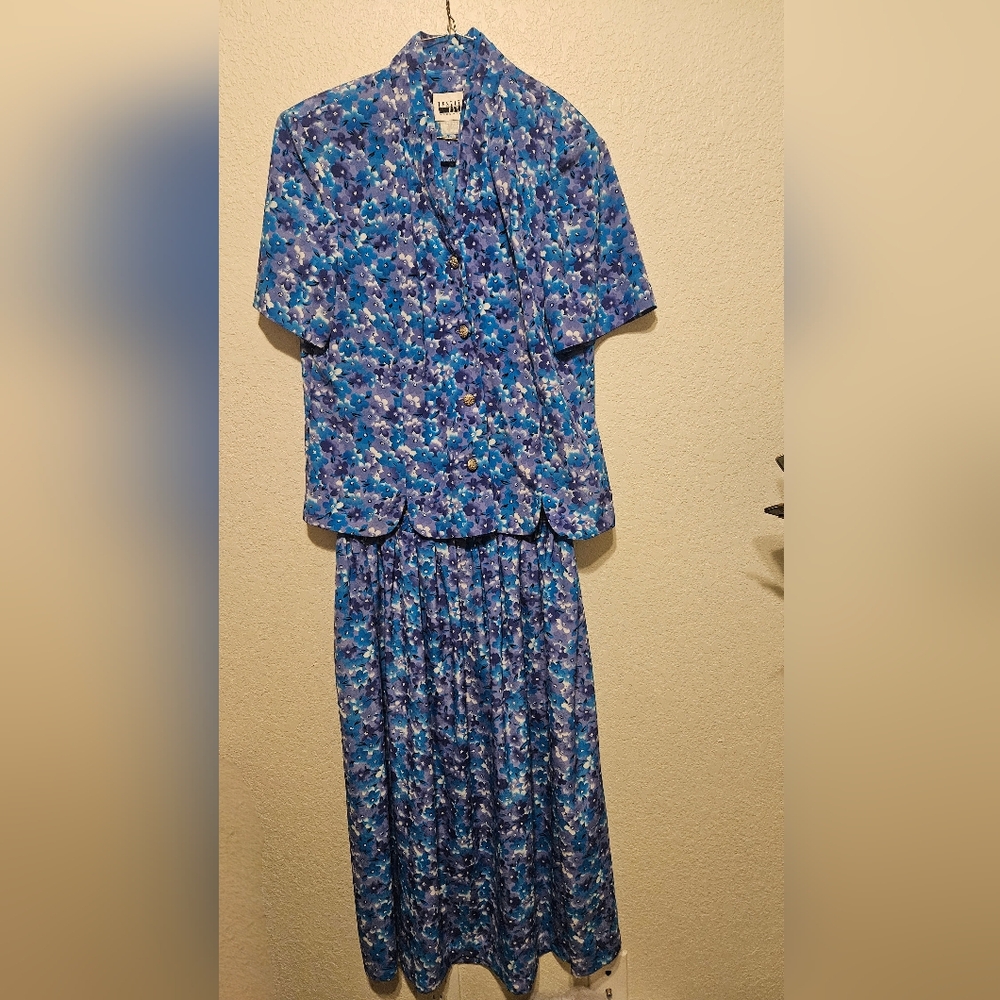 Leslie Fay Blue Floral Dress